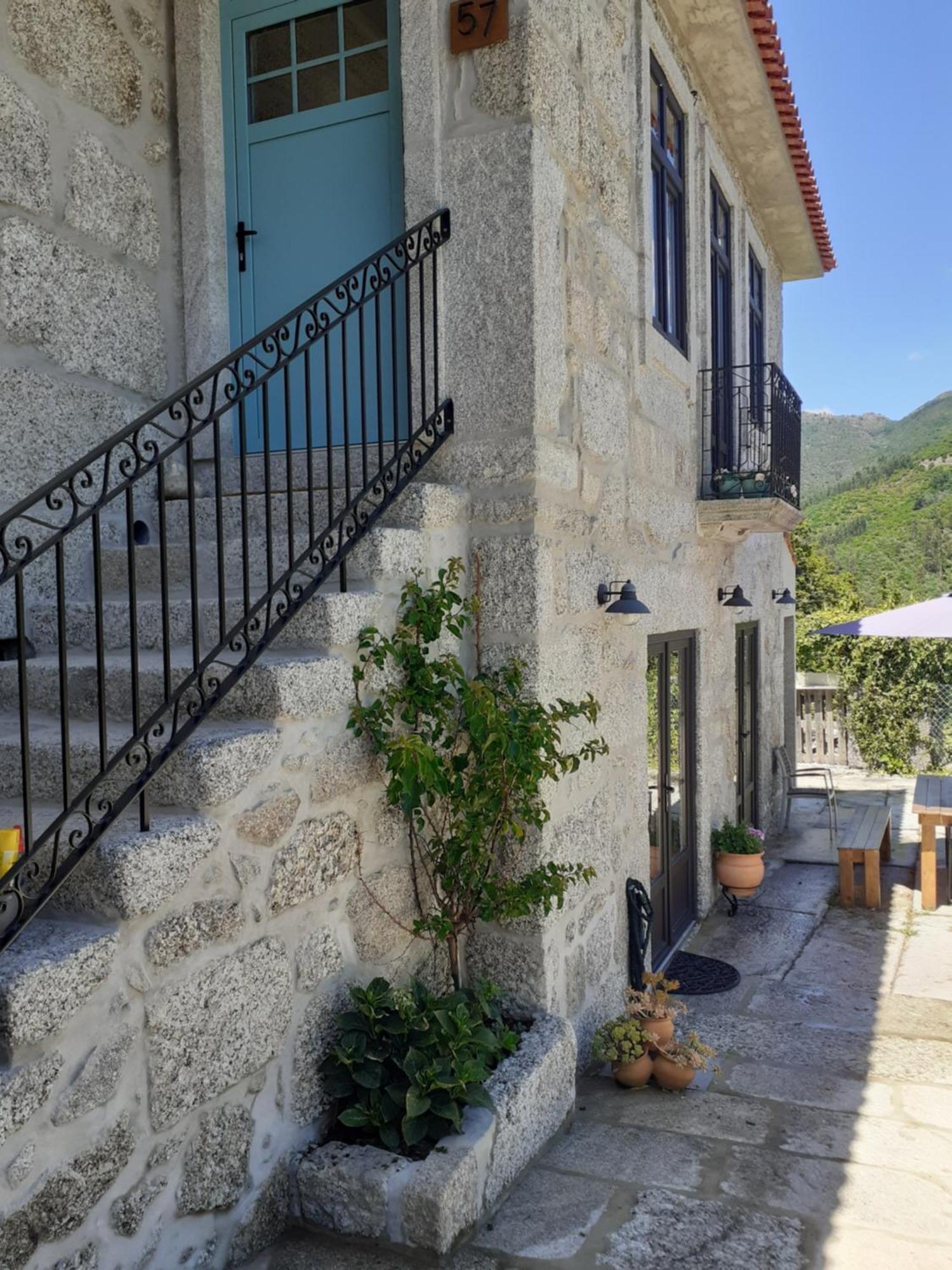 Villa Dos Santos - Geres Country House エクステリア 写真