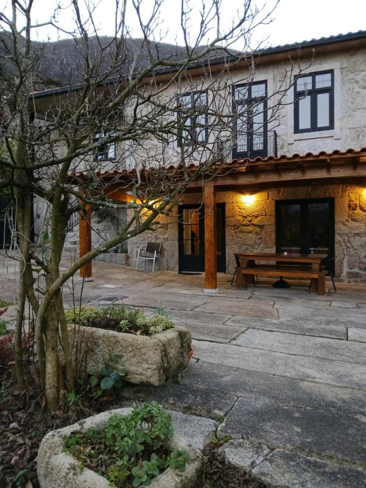 Villa Dos Santos - Geres Country House エクステリア 写真